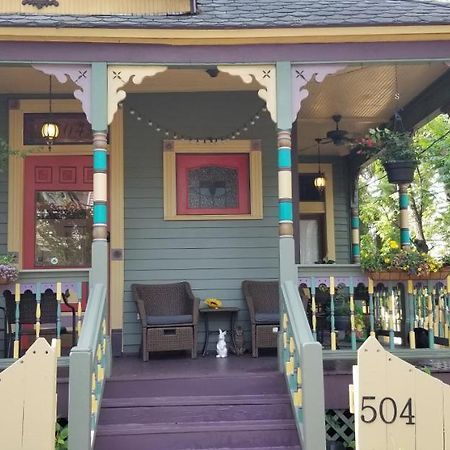 The Mardi Gras House Bed & Breakfast Мобил Екстериор снимка