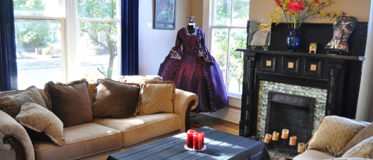 The Mardi Gras House Bed & Breakfast Мобил Екстериор снимка