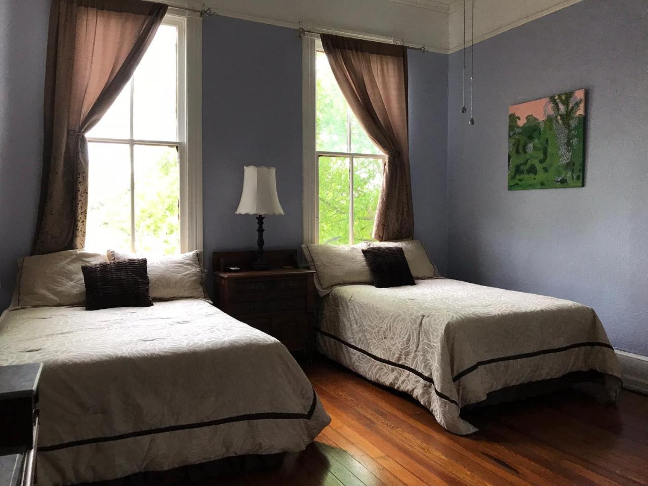 The Mardi Gras House Bed & Breakfast Мобил Екстериор снимка