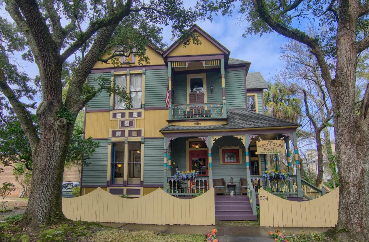 The Mardi Gras House Bed & Breakfast Мобил Екстериор снимка