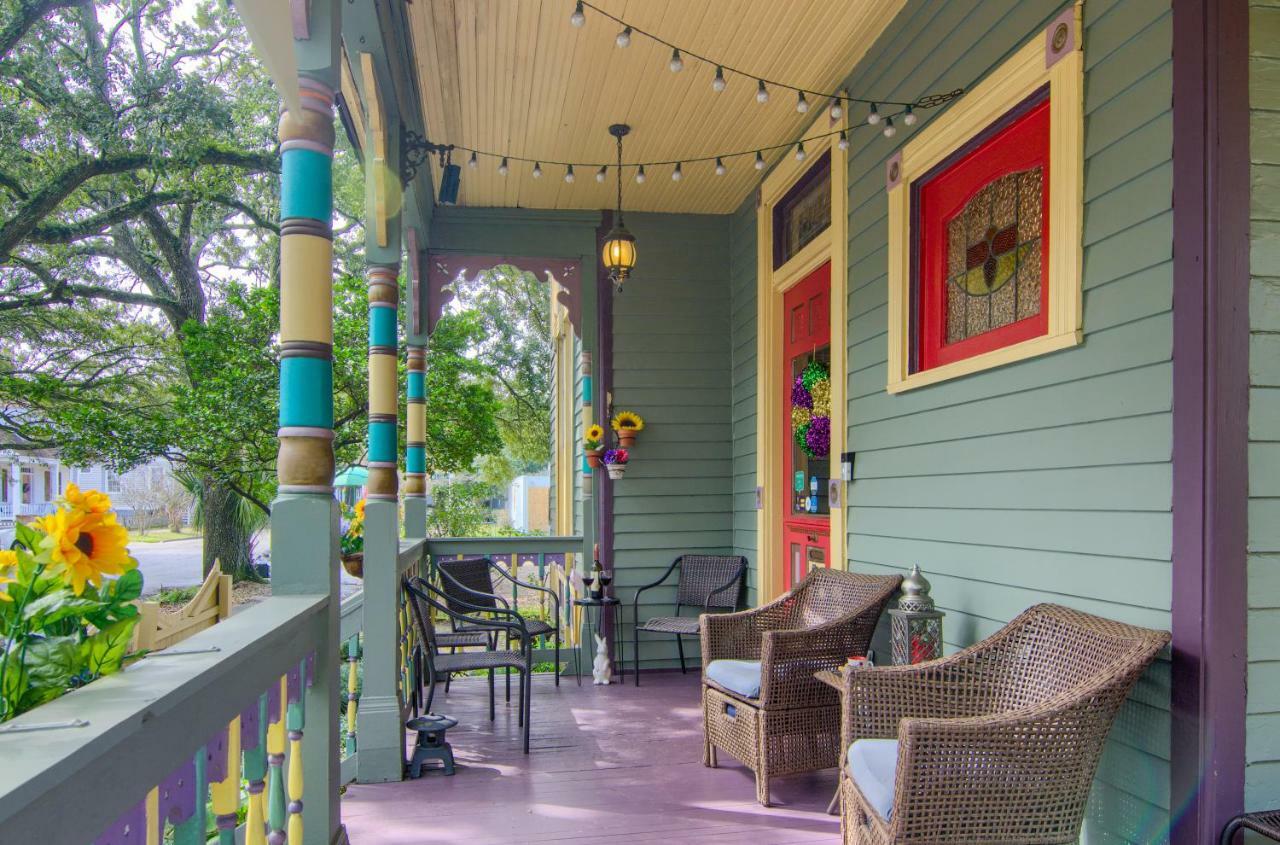 The Mardi Gras House Bed & Breakfast Мобил Екстериор снимка